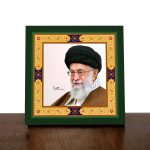 قاب عکس رهبر شهید همراه امضا ایشان شاسی 20 در 20 - Image 2
